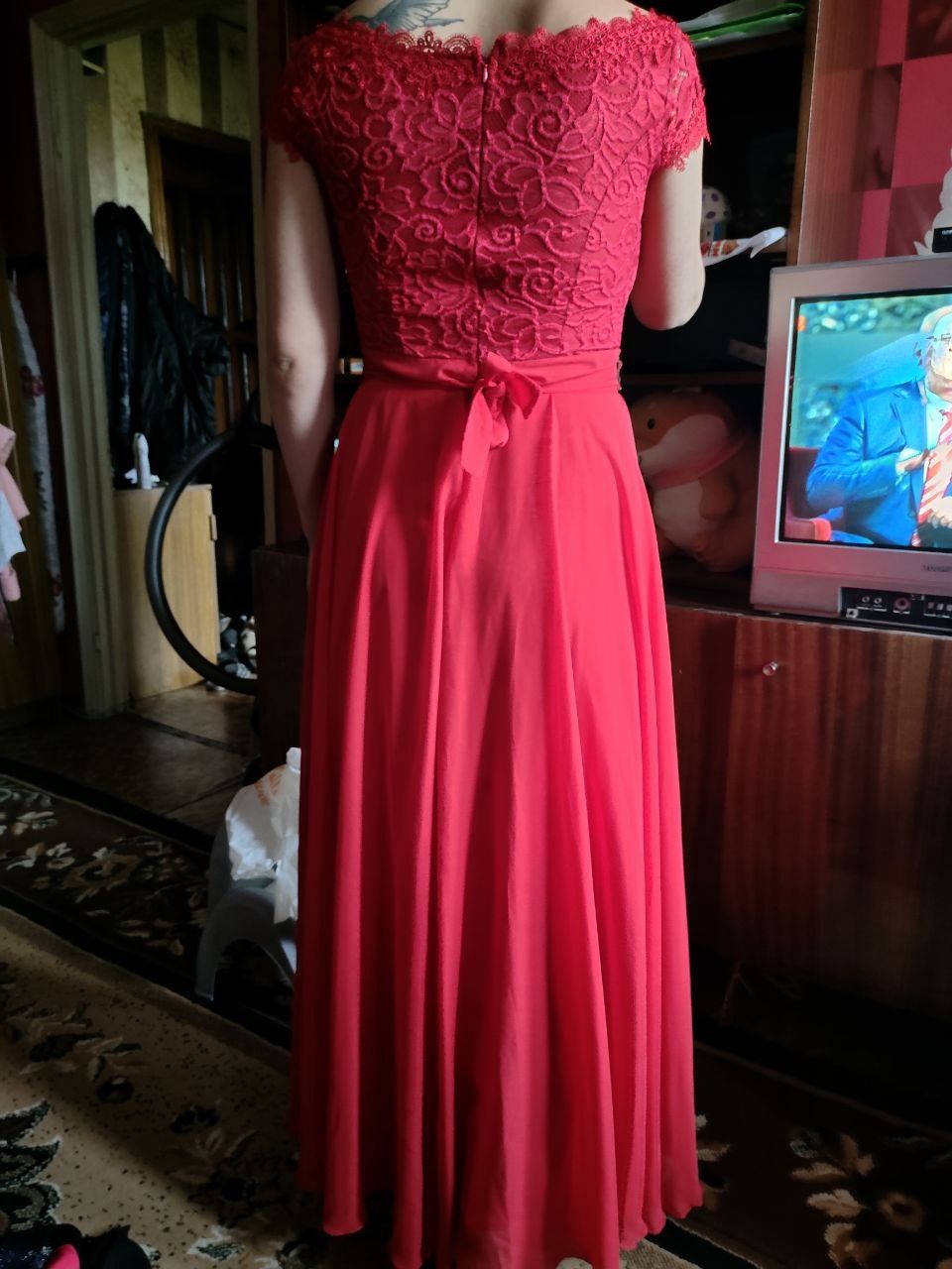 Платье красное длиное