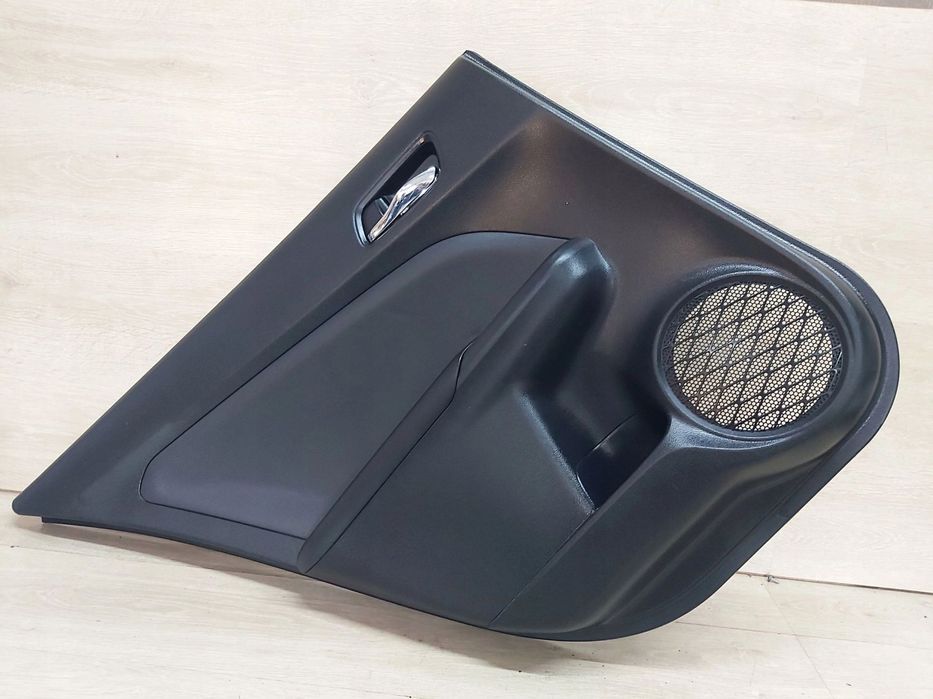 Toyota Prius IV 1,8 xw50 boczek tapicerka drzwi lewy tył