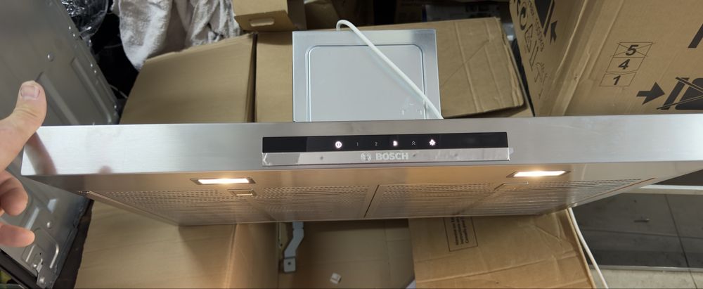 Exaustor BOSCH  Chamine DWB77IM50 (453 m3/h - 75 cm - Inox) ( NOVO)