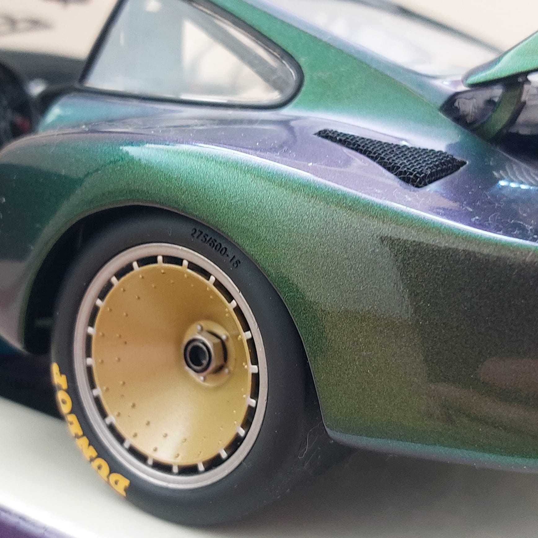 Miniatura Porsche 935 Turbo Standox Avus Galaxy Green 1976 EXOTO 1:18