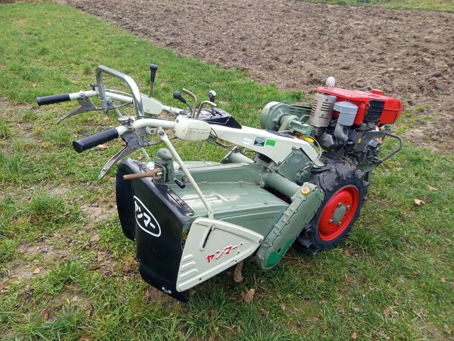 Dzik traktorek glebogryzarka traktorek jednoosiowy Yanmar