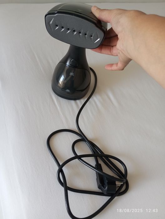 Ferro de engomar vertical Becken como novo - Tomar