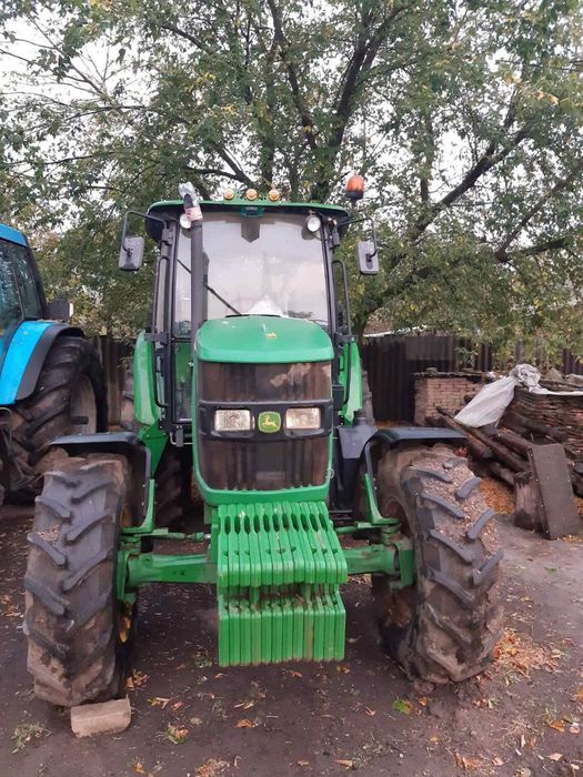Трактор JOHN DEERE 6110B