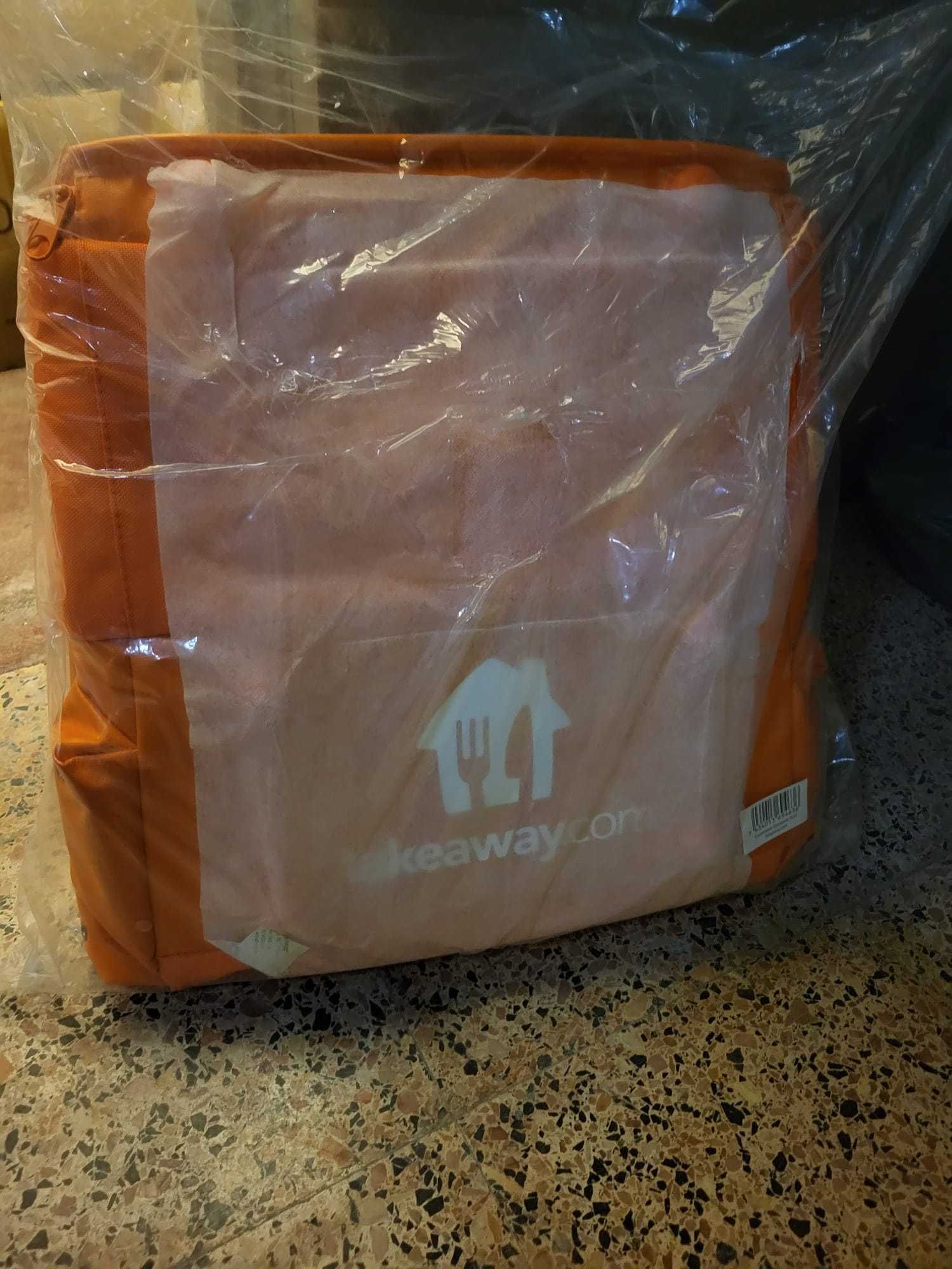 Mochila térmica para entregas NOVA (dentro do plástico, nunca usada)