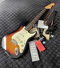 Fender American VINTAGE HOT ROD 62 Strat 3TS - 2010 rok