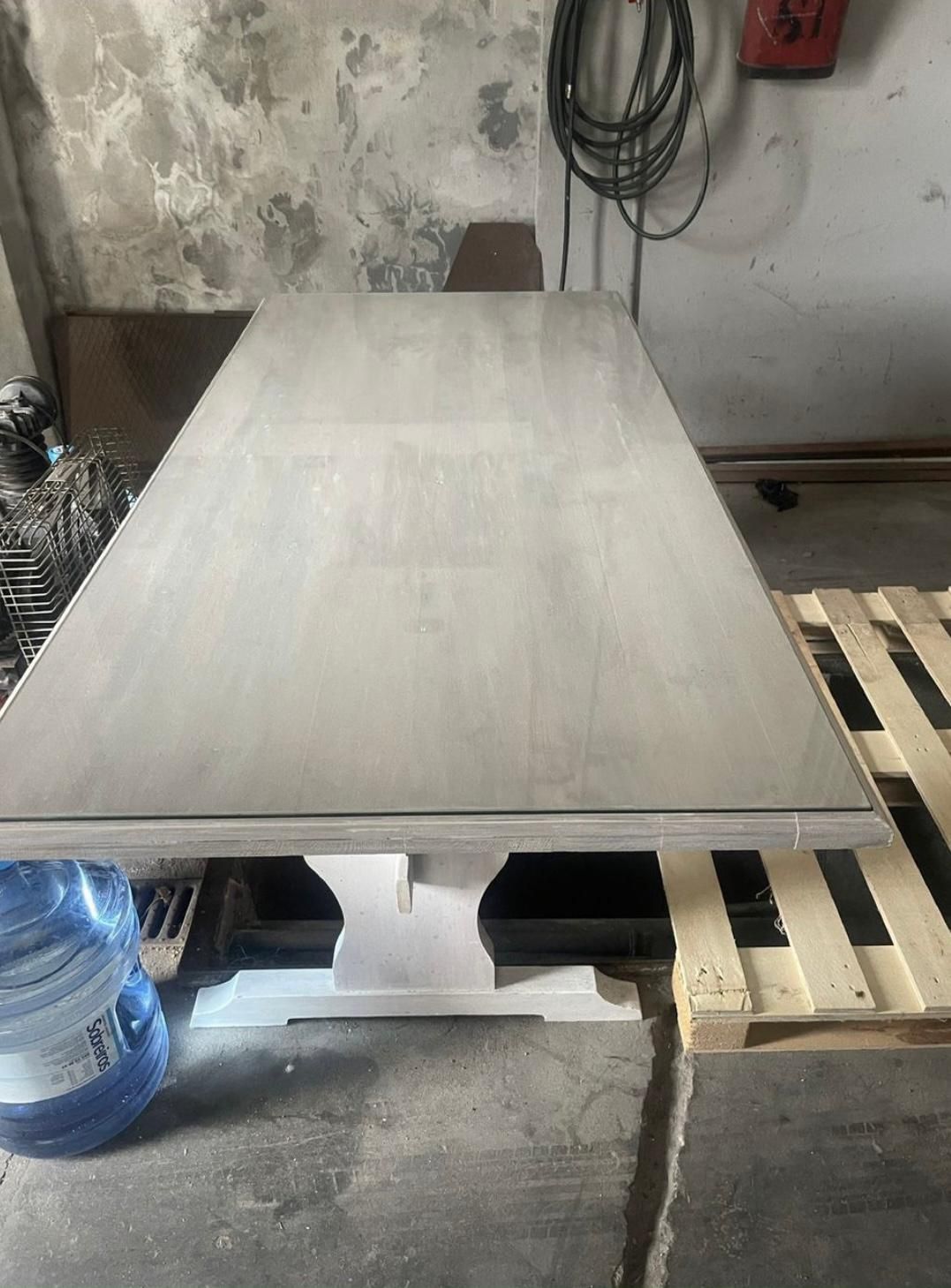 Mesa grande madeira com tampo vidro (oferta entrega)