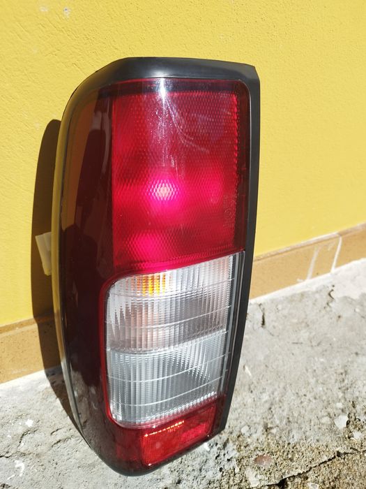 Farolim Nissan Navara D22