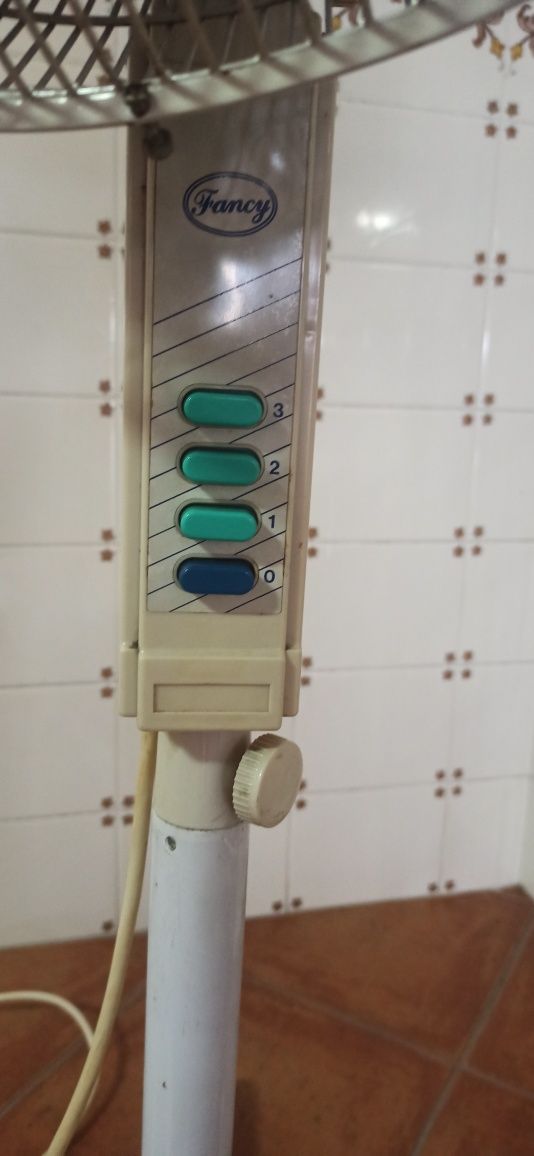 Ventoinha de pé Fancy