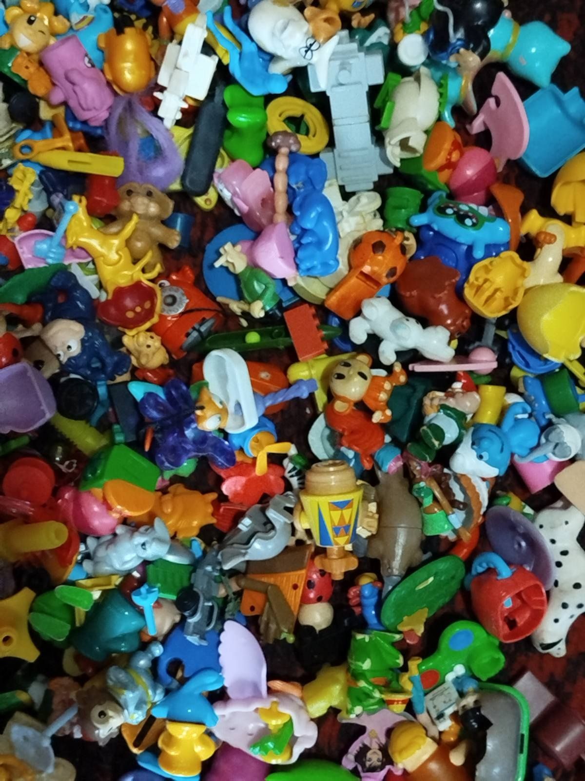 Игрушки киндер сюрприз 90 годов