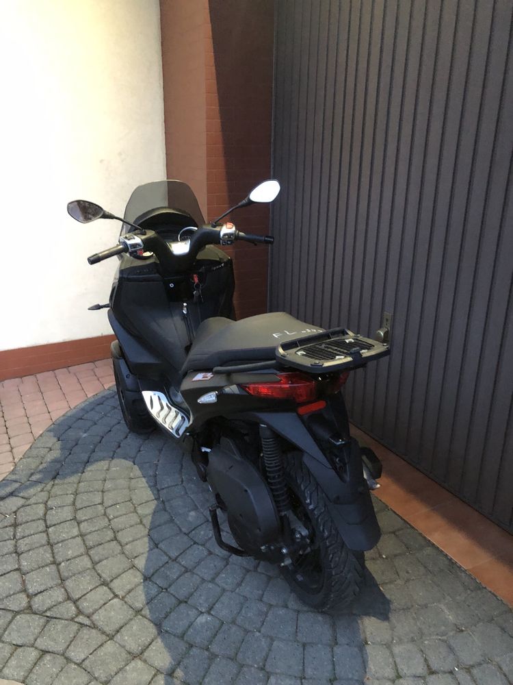 Piaggio mp3 300cm 2019r Transport