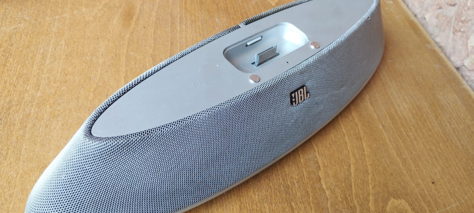 Колонка jbl on stage 200id