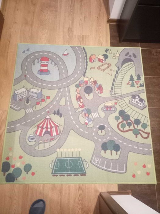 Dywan 135x130 cm