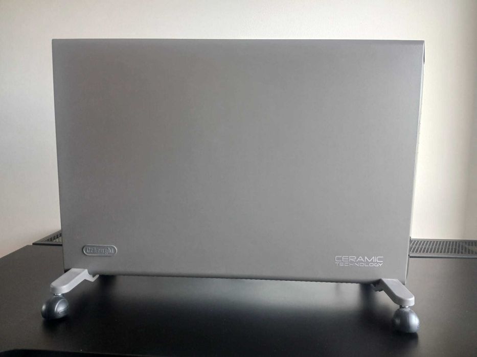 Aquecedor cerâmico Delonghi HX65L22