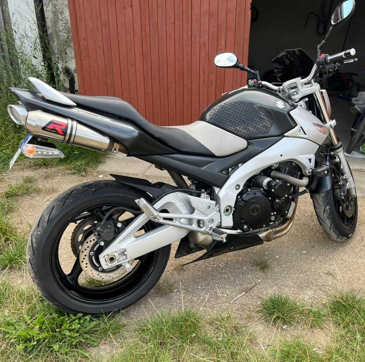 Suzuki GSR 600 rok 2008