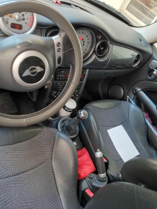 Mini cooper (negociável)