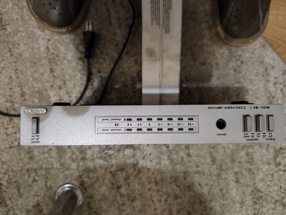 Stereofoniczny japoński wzmacniacz MBO