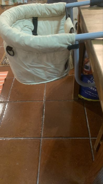 Cadeira de mesa bebecar