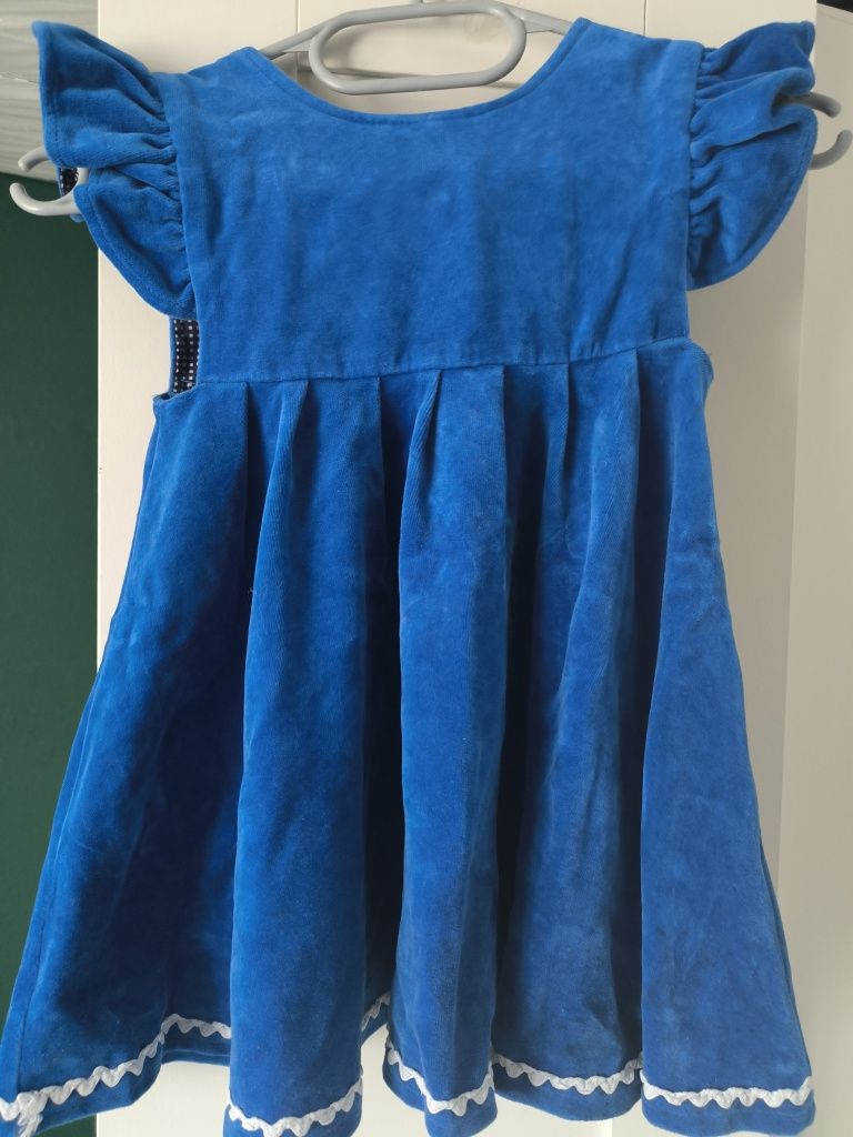 Sukienka welurowa