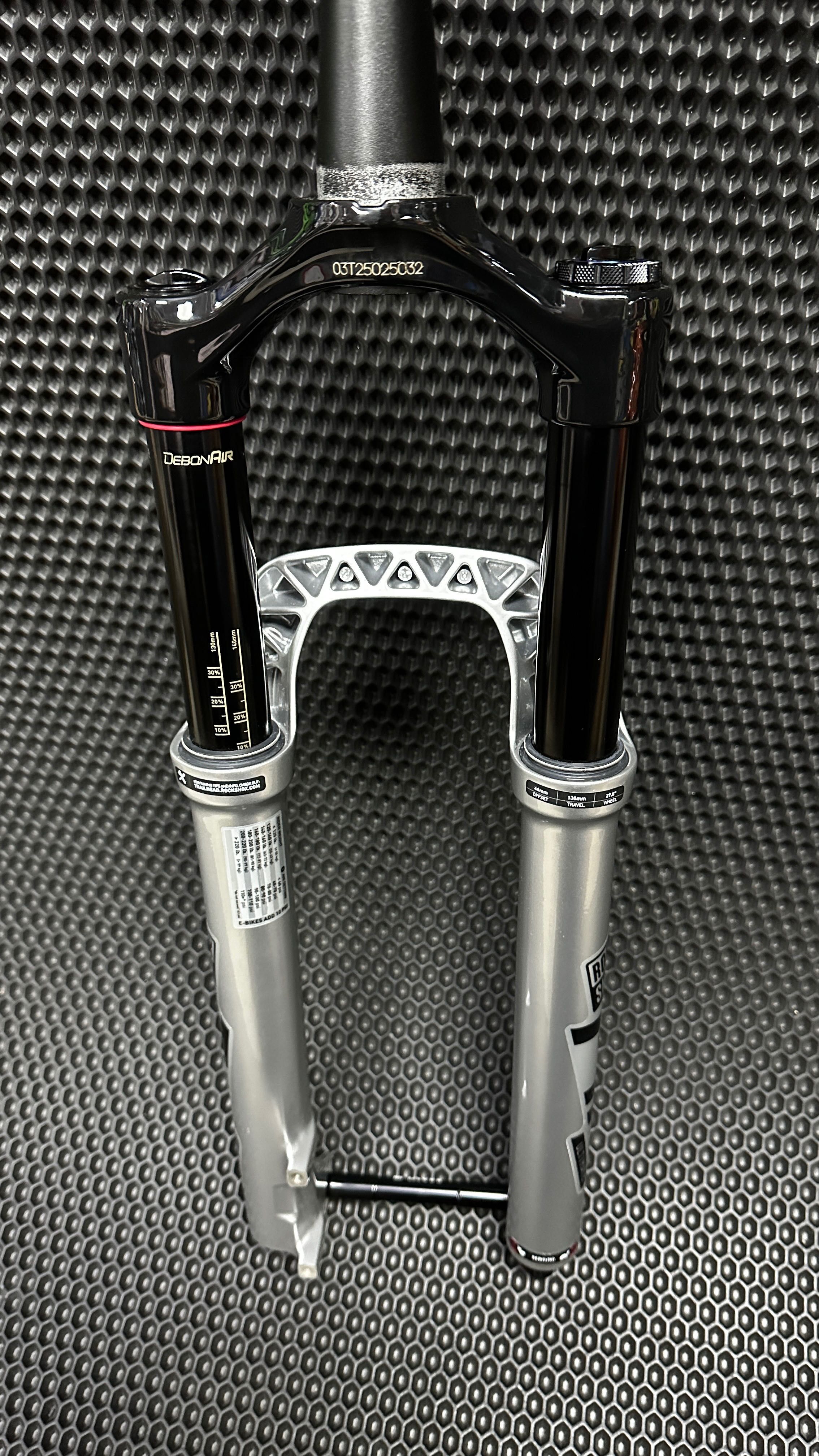 Вилка RockShox Pike Ultimate Charger 2.1 RC2 - Crown 27.5