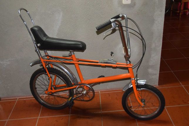 bicicleta antiga estilo chopper