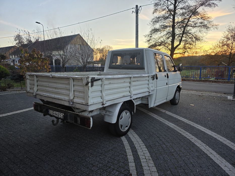 Volkswagen Transporter T4 2.4D doka,brygadówka,6 osob