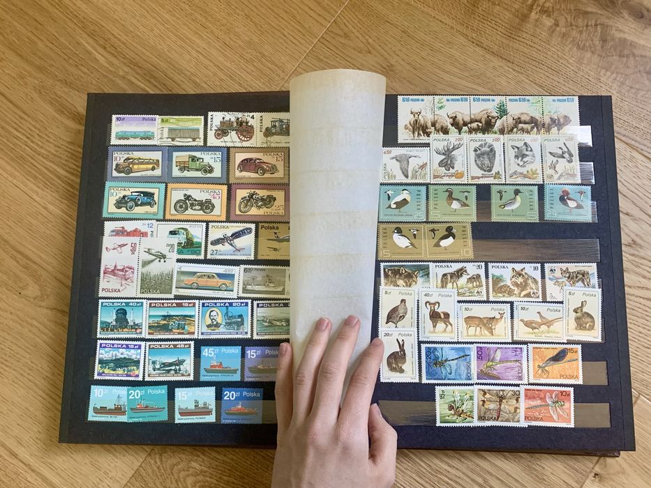 Kolekcja znaczków PRL – klaser vintage, unikatowe egzemplarze