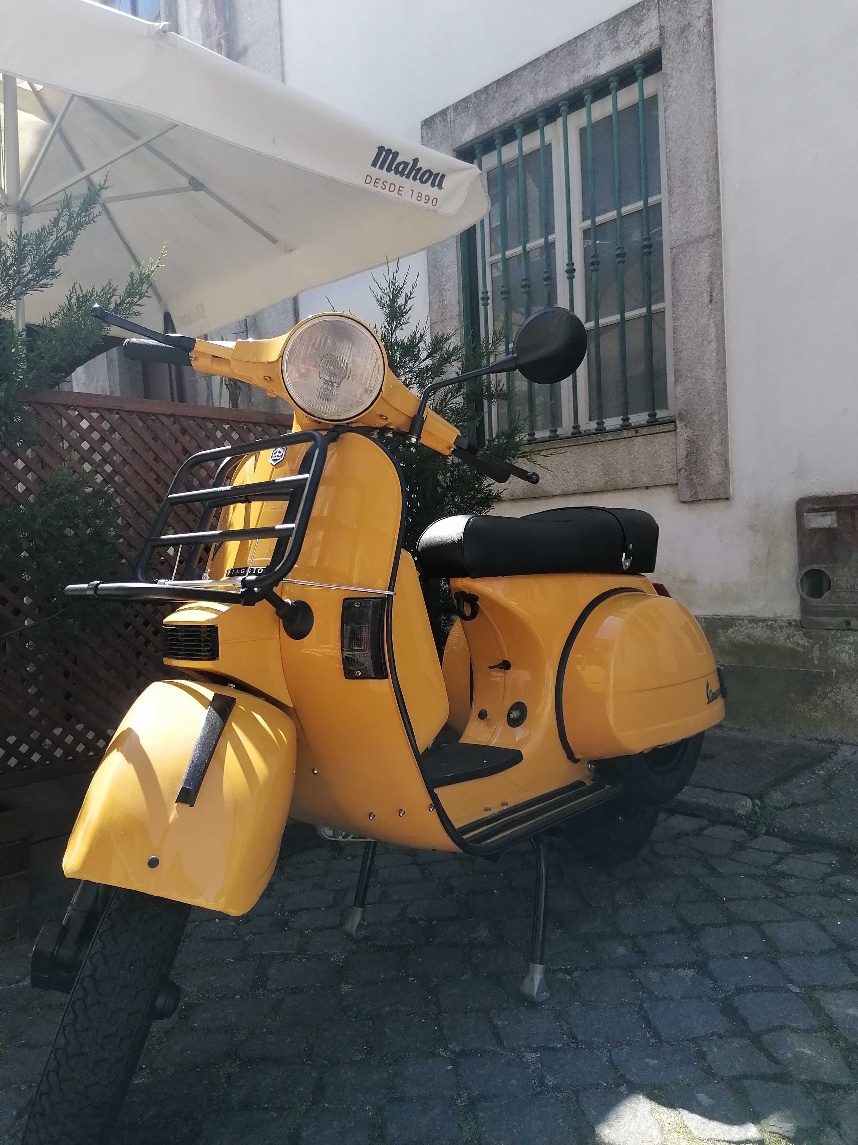 Vespa Px125E acabada de restaurar