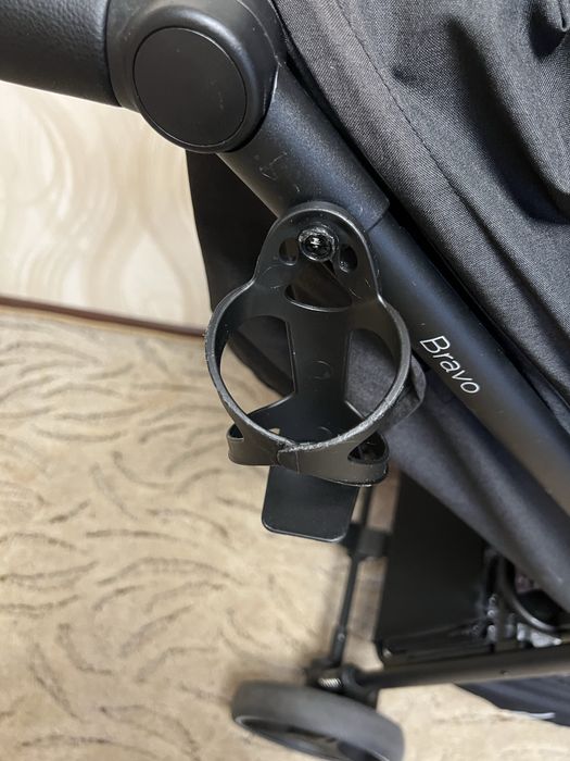 Прогулянкова коляска Carello Bravo