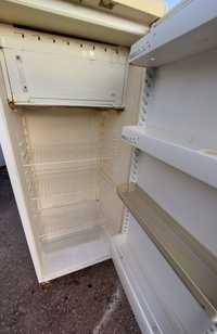 Холодильник робочий в гуртожиток