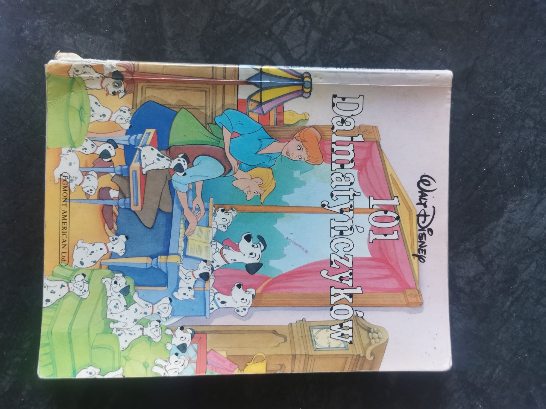 Książka Walt Disney Egmont 1992 dalmatyńczyków 101