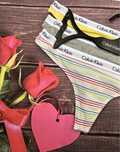 Komplet stringów Calvin Klein 3szt/rozm.S