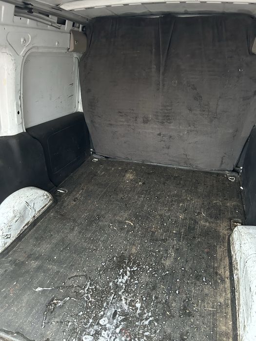 Wynajem auta dostawczego - ciezarowe. Opel combo c van 1.3 diesel