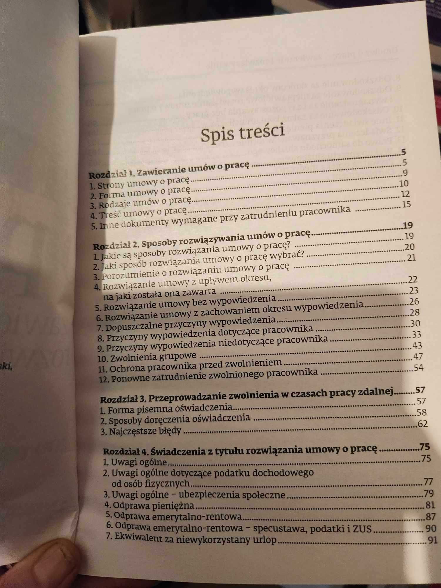 Umowy o pracę – zawieranie i rozwiązywanie 2021