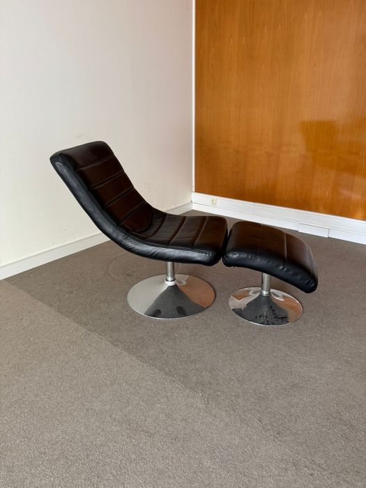 Poltrona preta de duas partes