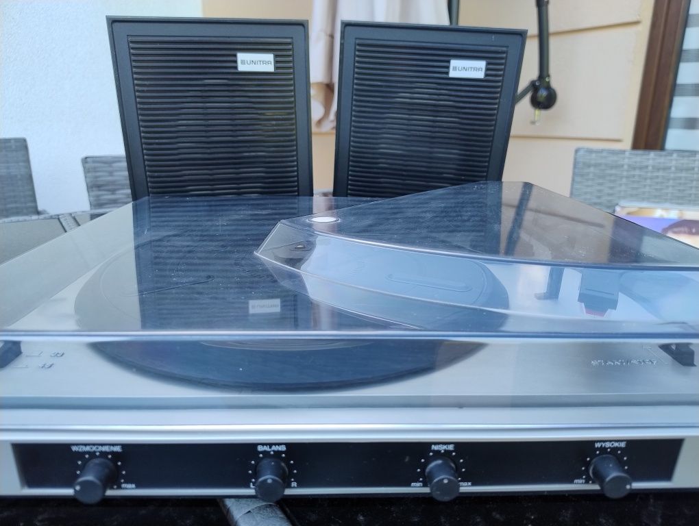 Gramofon UNITRA z 2 głośnikami