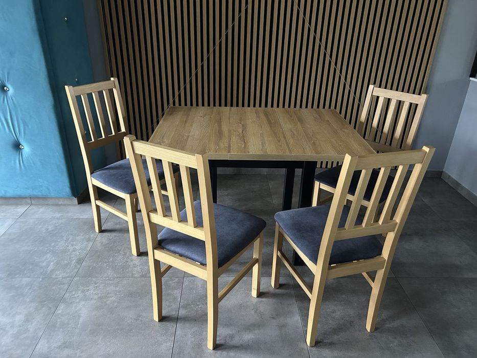 Stol 80x80 rozkladany i 4 krzesla