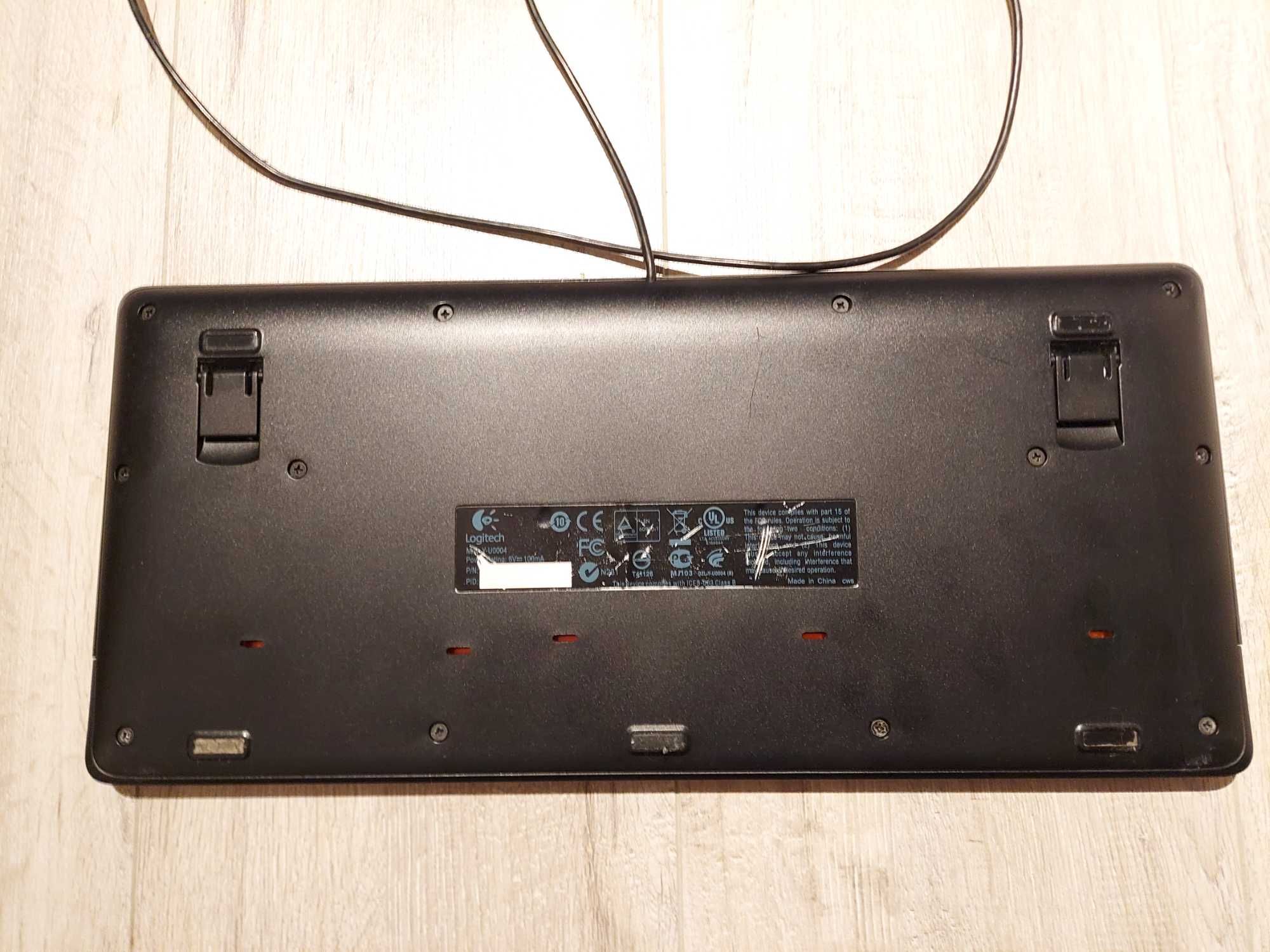 Zestaw: Klawiatura Logitech k300 + Słuchawki  Creative HS-800   uszk.