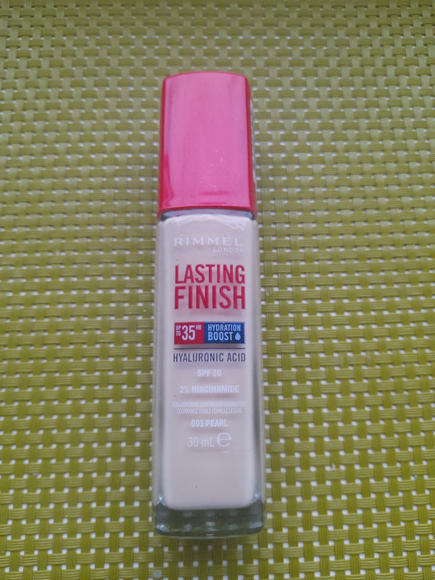 Rimmel Lasting Finish 001 Pearl