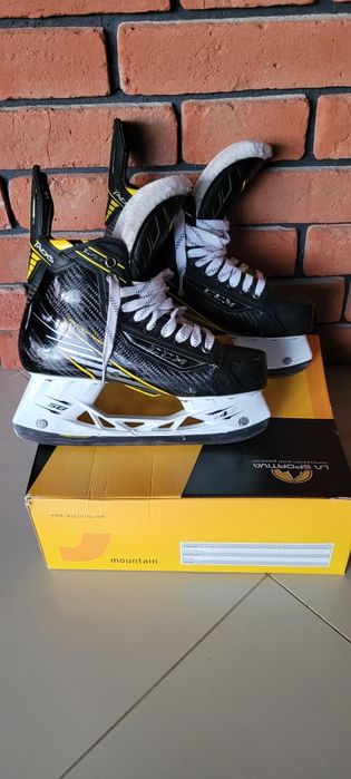 Łyżwy hokejowe CCM SuperTacks