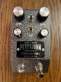 Petty John Electronics IRON