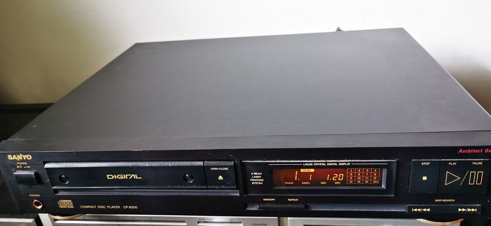 Odtwarzacz CD Sanyo CP 8300