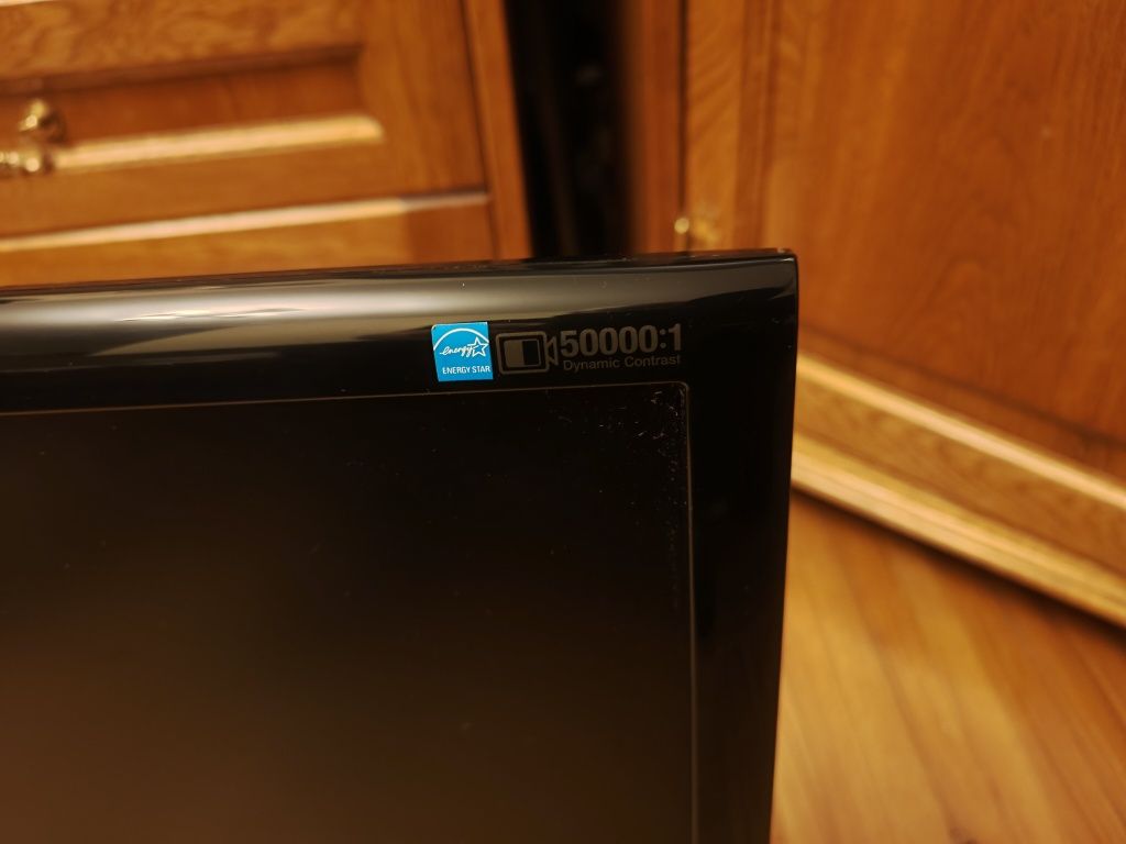 Monitor Samsung 22'' SynkMastr 2233  Dynamic contrast 50000:1