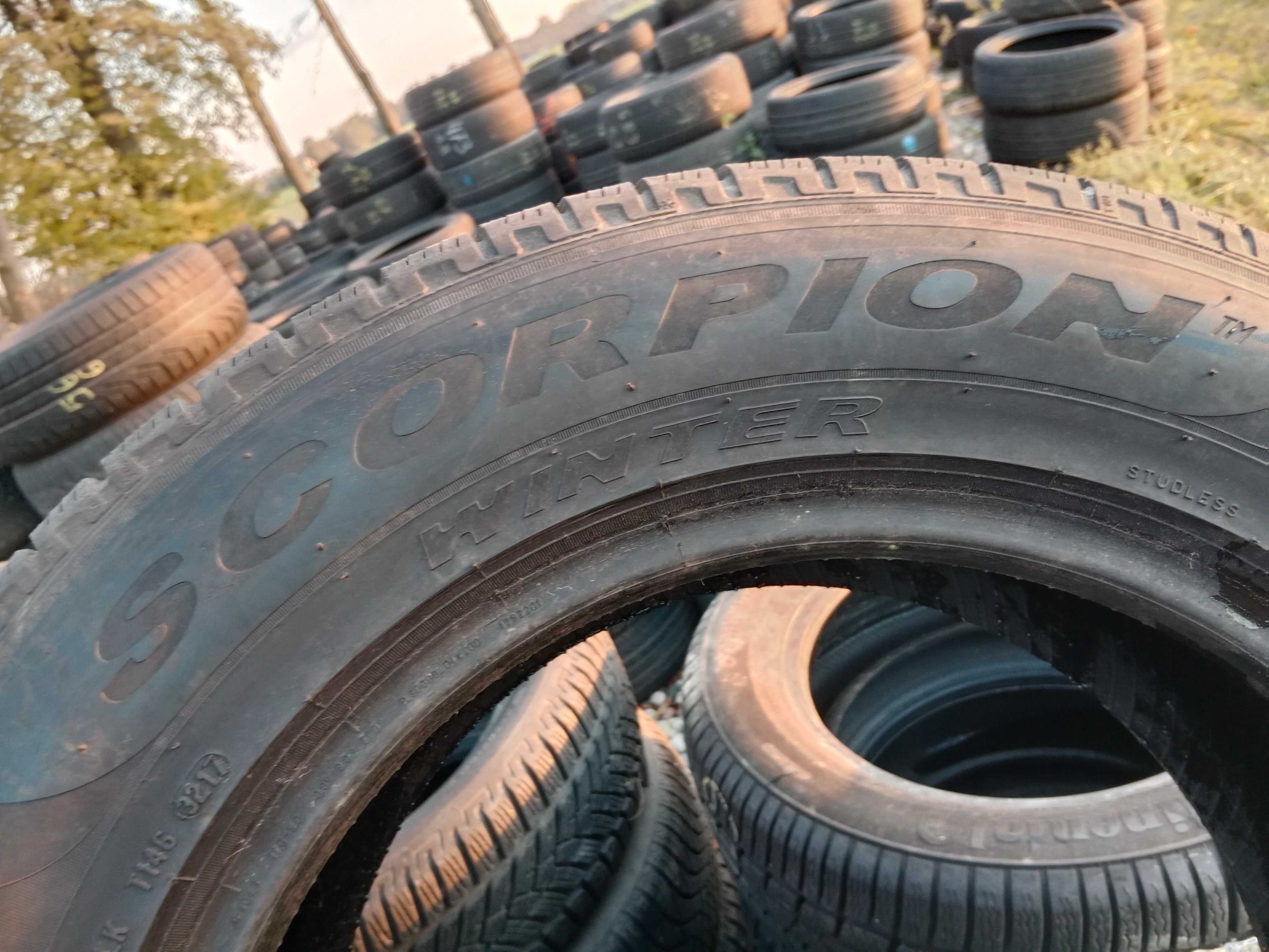 Opona używana 215/65R16 Pirelli Scorpion Winter 1szt.