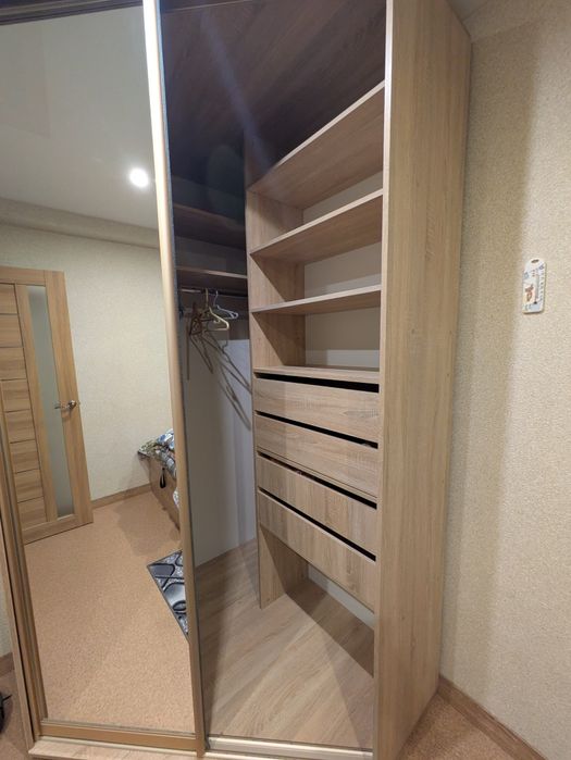 Шкаф-купе угловой 2.4х1.2х1.3