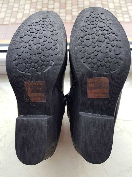 Ботильйони жіночі Сапожки Ботинки Чобітки размер 37