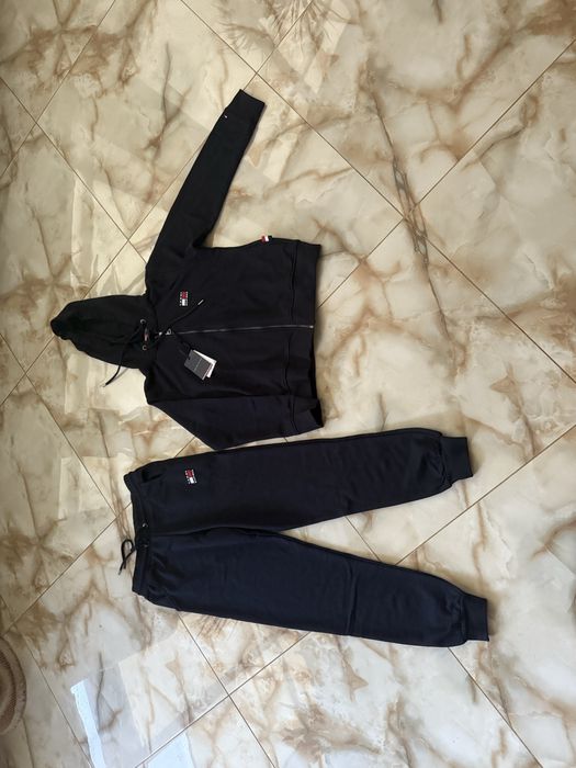 Костюм женский Tommy Hilfiger