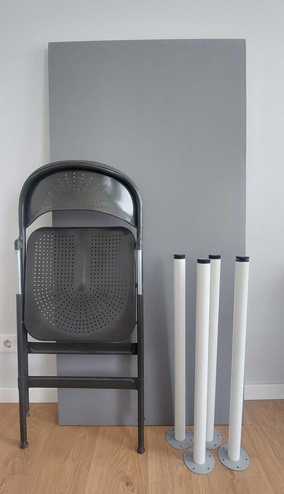 CADEIRA + MESA _ IKEA _  Bom estado