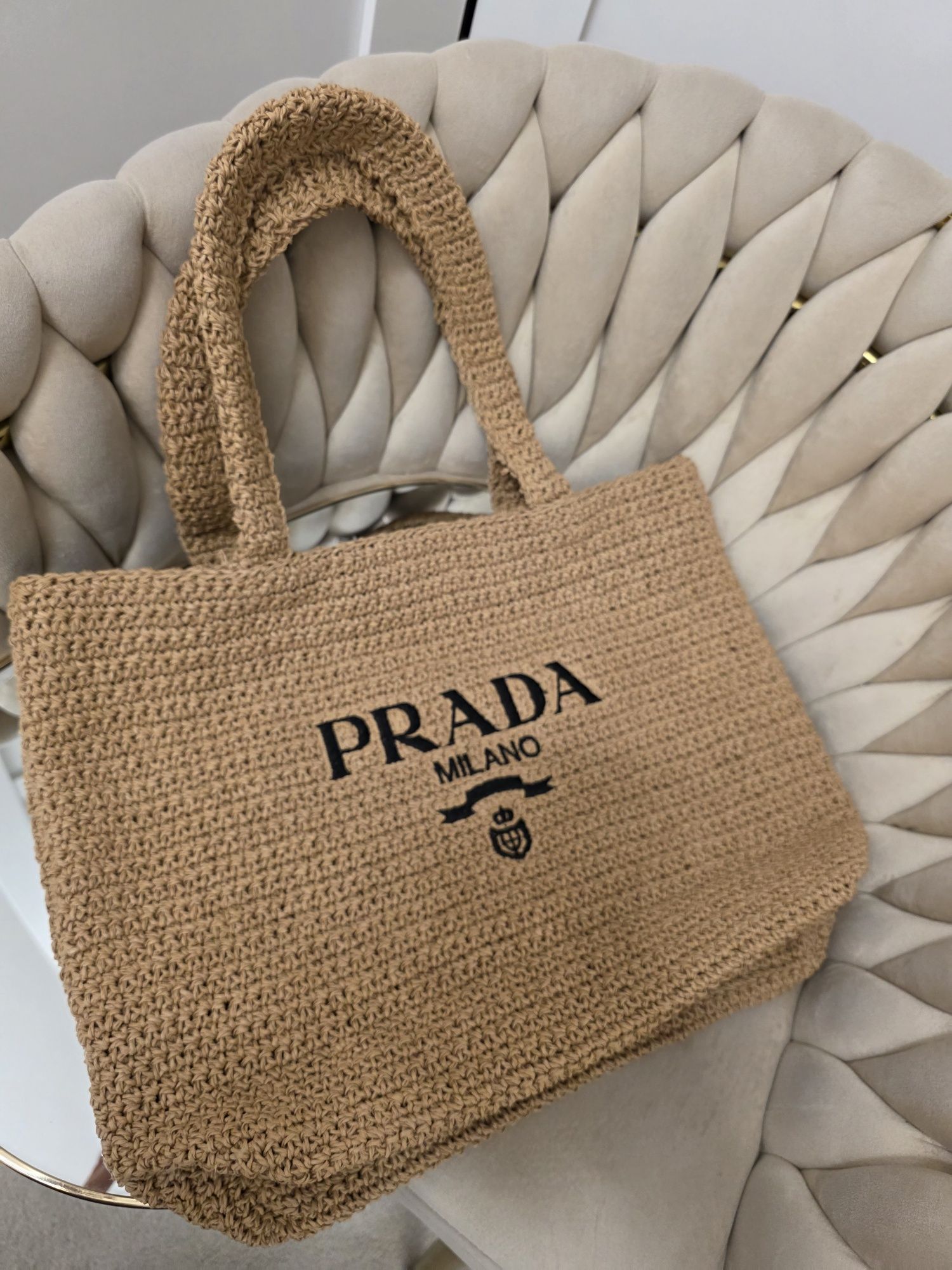 Torebka  Plażowa Prada  beżowa  pleciona  na plażę  shoperka