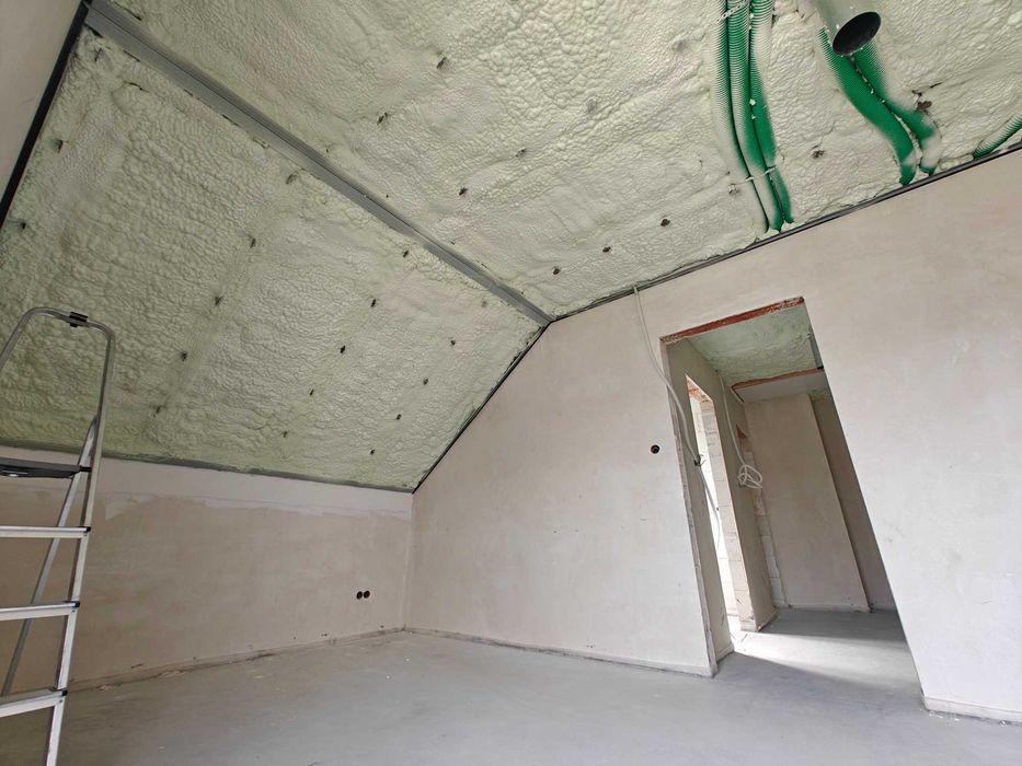 Ocieplanie pianą PUR, ocieplenie poddasza, piana PUR - PUFF SYSTEM