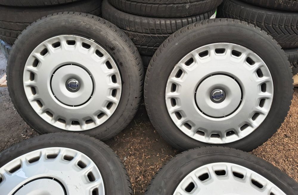 Komplet kół zimowych Volvo 5x108 Dunlop 205/55/16 !
